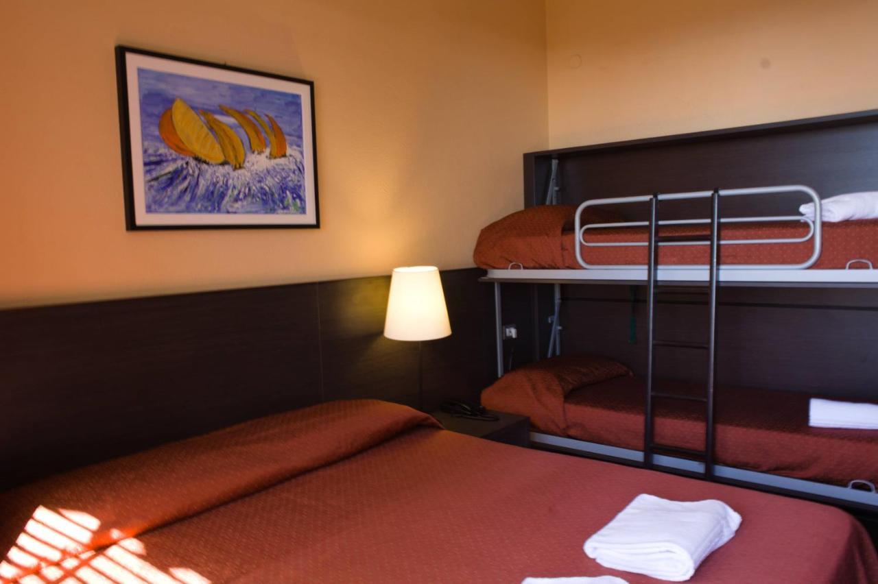 Hotel Palace Varazze Kültér fotó