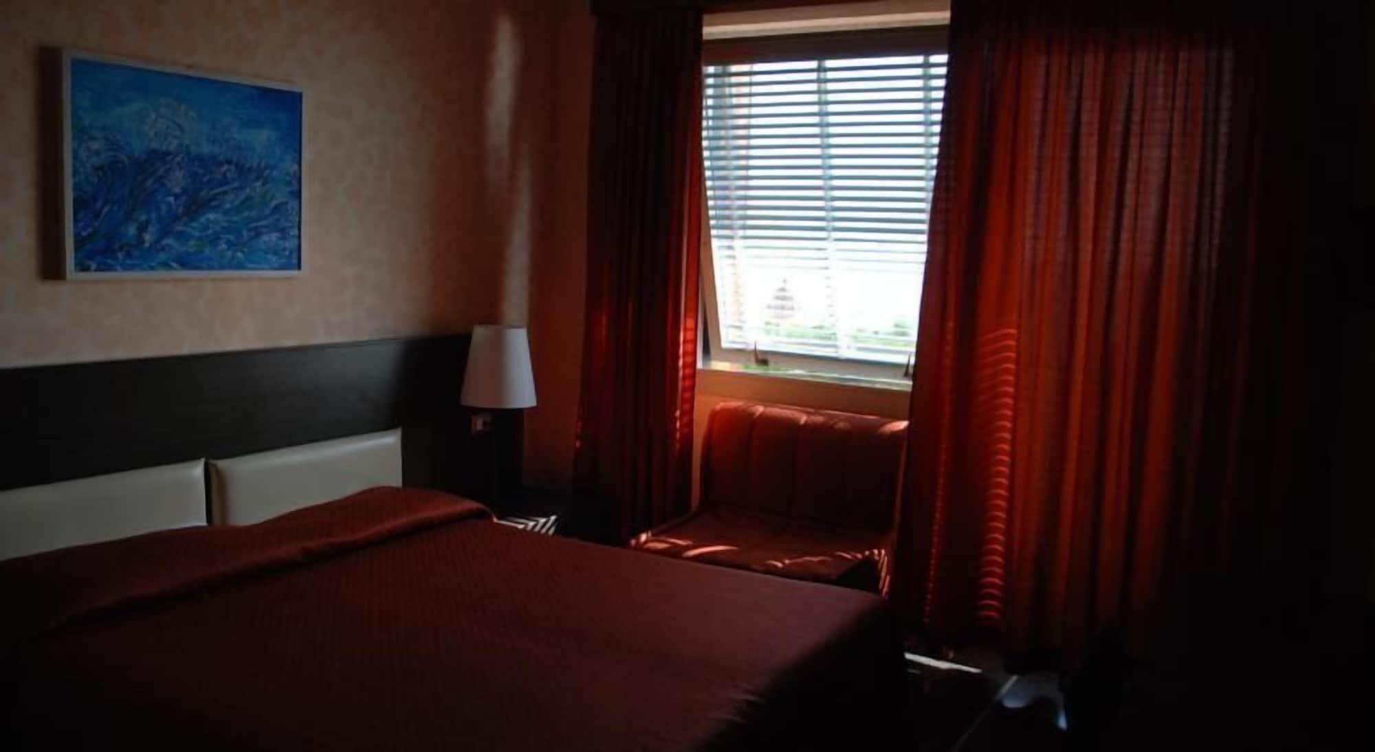 Hotel Palace Varazze Kültér fotó