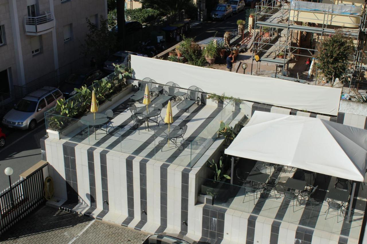 Hotel Palace Varazze Kültér fotó