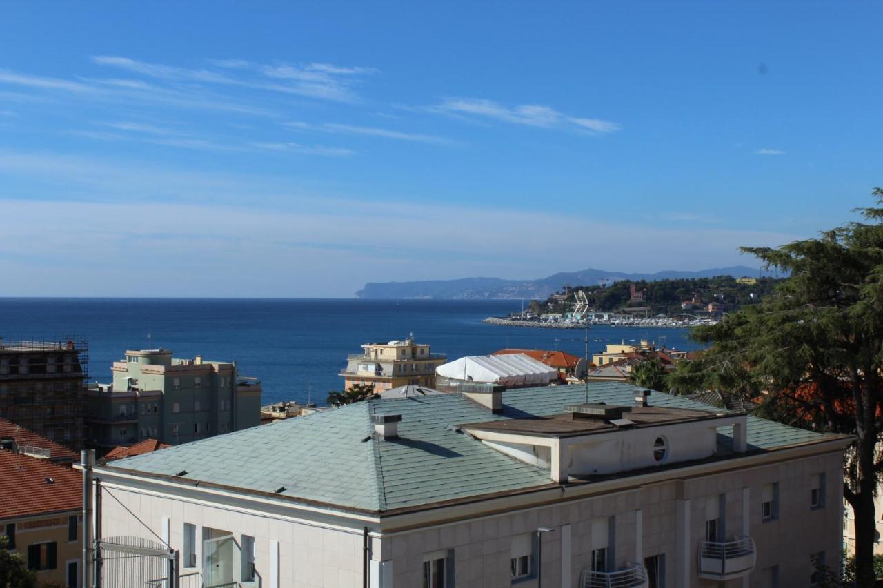 Hotel Palace Varazze Kültér fotó